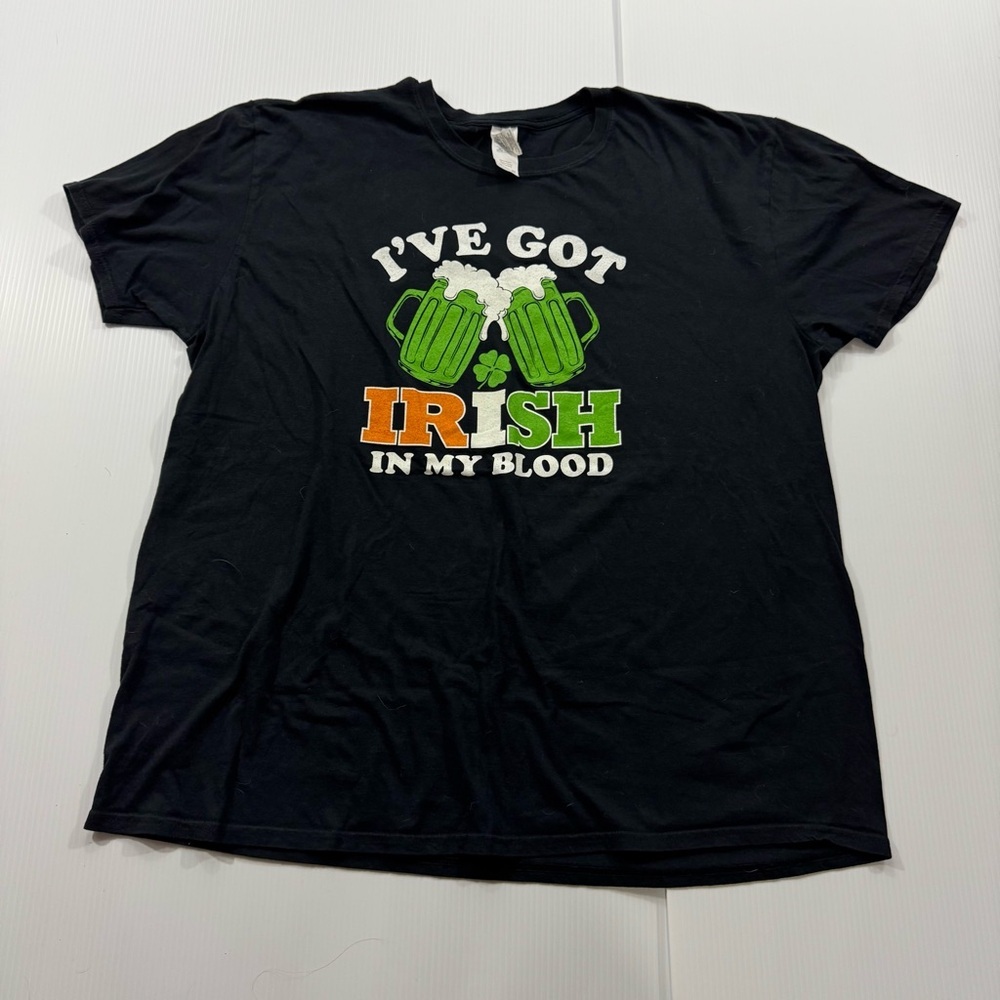 232. Men’s “I’ve got Irish in my blood” Gildan Black Softstyle T-Shirt (2XL)